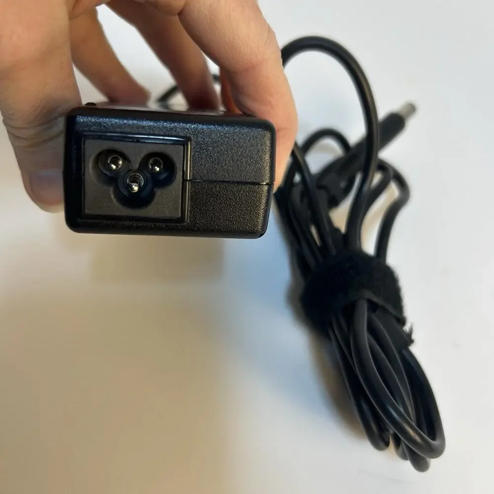 HP AC POWER ADAPTER PPP012D-S - 19.5V 90W 4.62A/ Missing Power‎ Cable To Wall